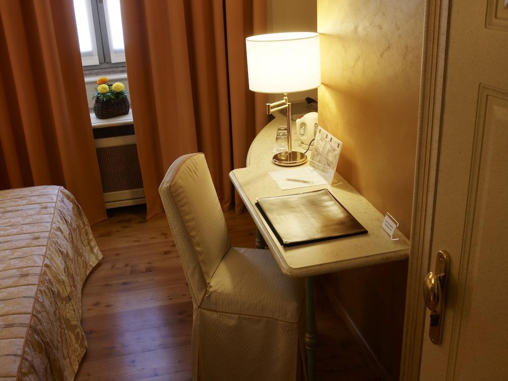 Hotel Parco Borromeo - Monza Brianza Чезано Мадерно Екстериор снимка
