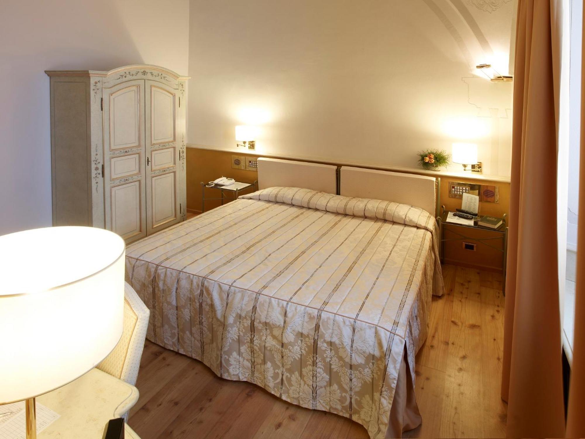 Hotel Parco Borromeo - Monza Brianza Чезано Мадерно Стая снимка